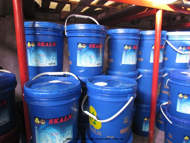 斯卡(kǎ)蘭舒快(kuài)切77全(quán)合成(chéng)通(tòng)用(yòng)切削液